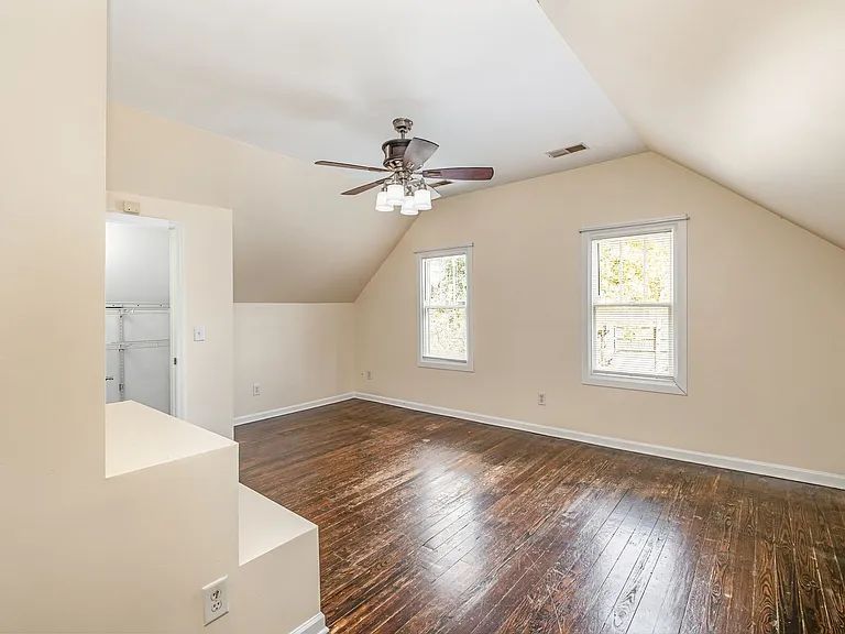 1337 Meridian St — Photo 15