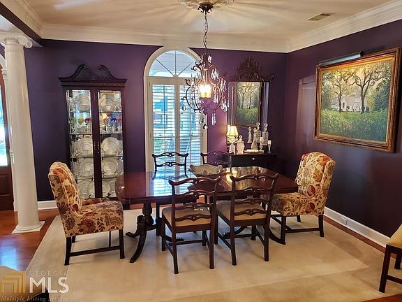 5th image of 249 Wellington Cir