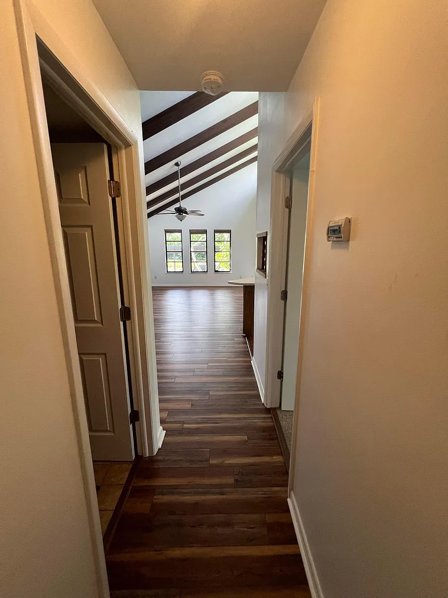Building Photo - 17033 Golfside Cir