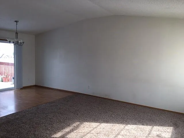 4 bed, 1894 sqft, $2,195 — Photo 3