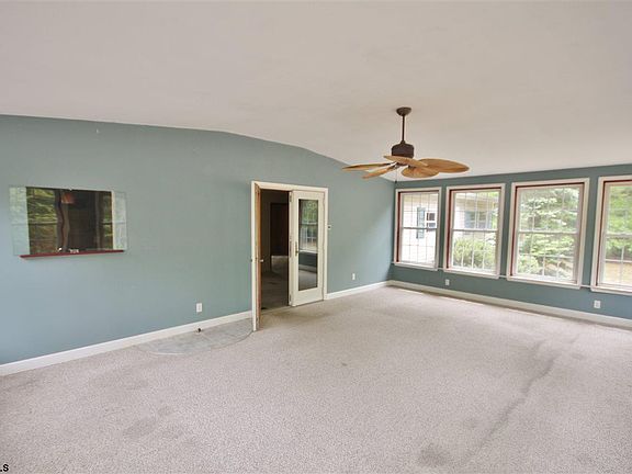 2nd image of 26 Buck Dr