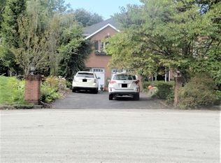 1120 Sandstone Rd, Greensburg, PA 15601