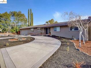 12 Mayfield Pl, Moraga, CA 94556