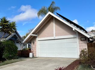6726 Luciernaga Pl, Carlsbad, CA 92009