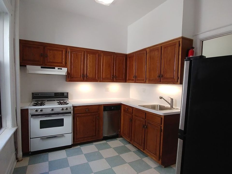 1st image of 505 8th Ave APT 3