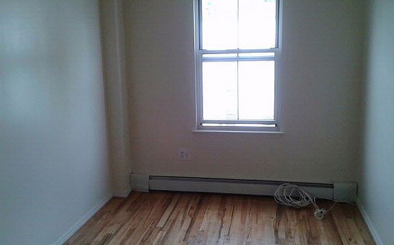 5th image of 389 Cumberland St #3