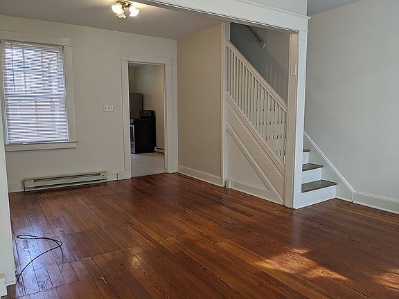 5th image of 223 E Madison St