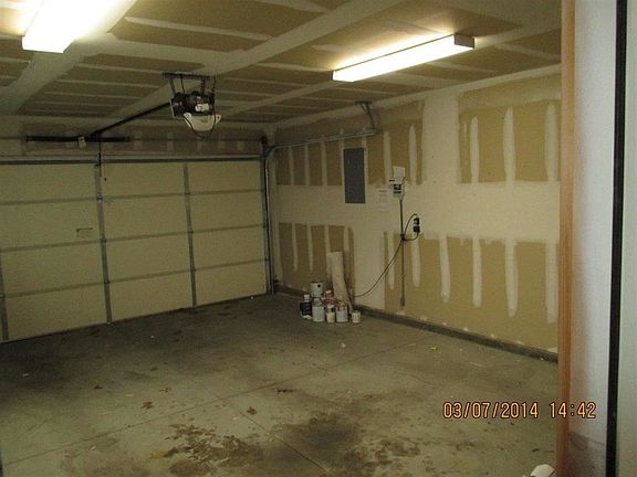3rd image of 1893 N Buena Vista Ave