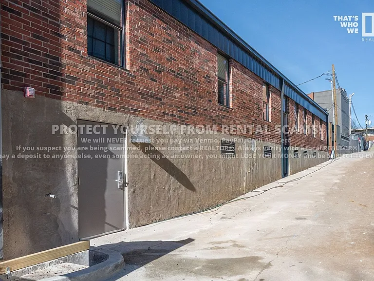 315 N Eureka Aly #5 — Photo 14