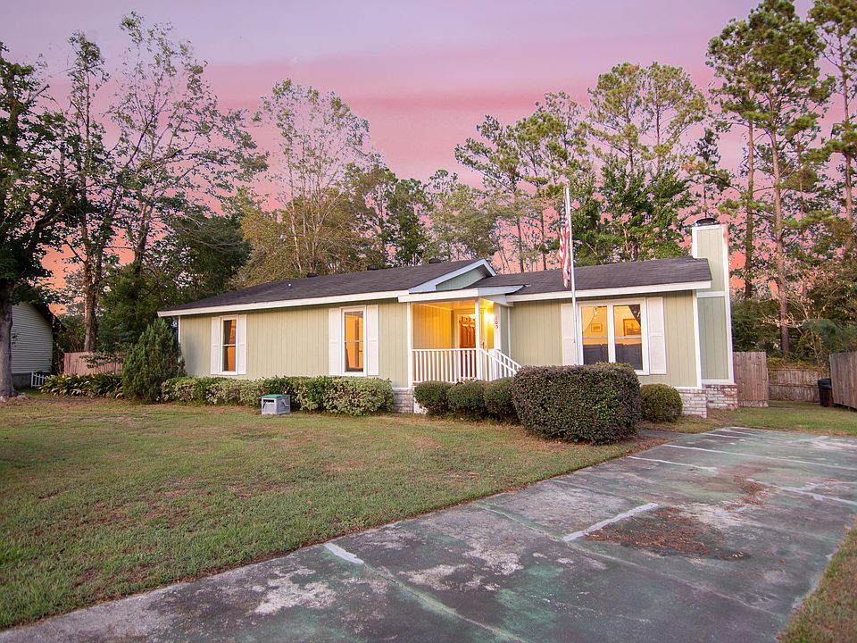 1st image of 105 Wilcox Ct