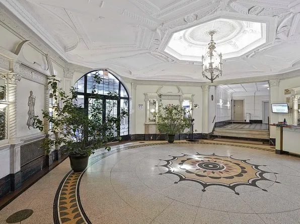 255 Eastern Pkwy APT C9, Brooklyn, NY 11238