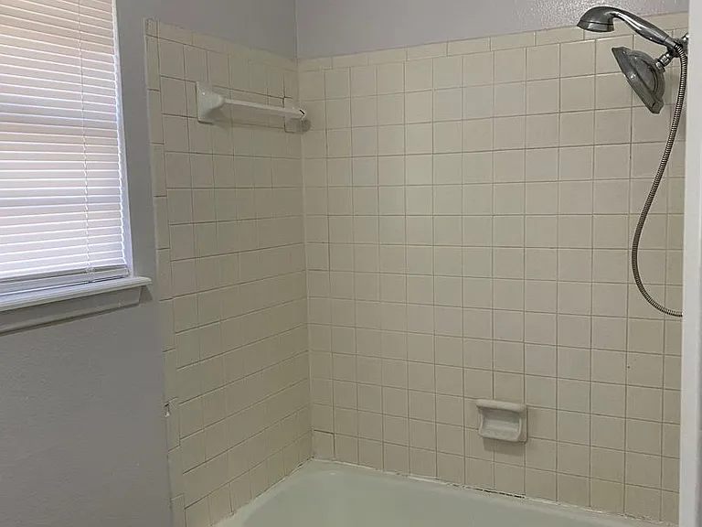 1908 Kirkland Dr — Photo 6