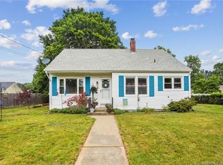 48 Walnut St, Killingly, CT 06239