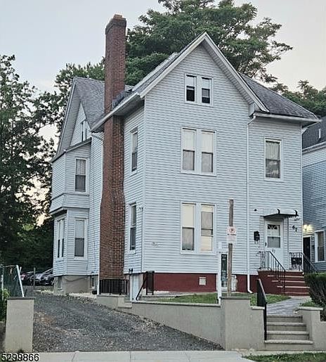 1st image of 67 Washington St APT 3