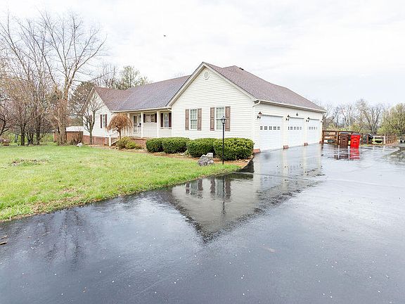 4th image of 114 Greystone Dr