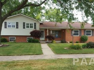 1705 W Grandridge Dr, Dunlap, IL 61525