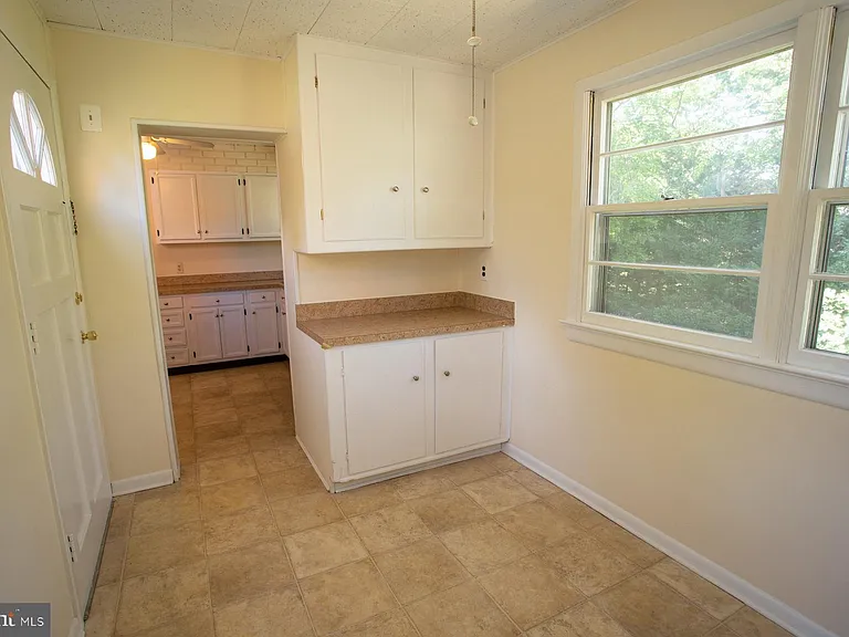 5915 Ryland Dr — Photo 12