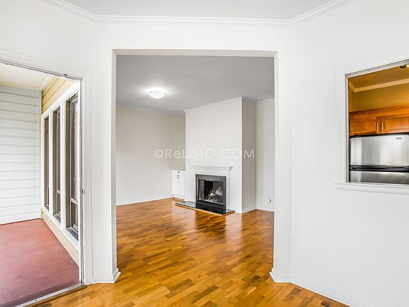 5th image of 504 Wisconsin St #701