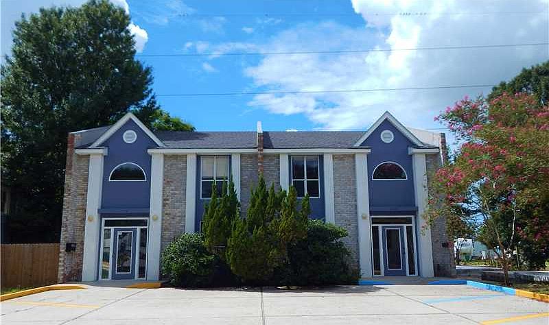 1st image of 2116 Pakenham Dr.