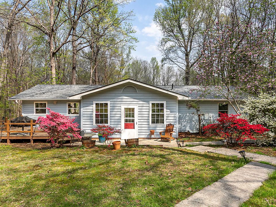 1st image of 616 Oakdale Dr