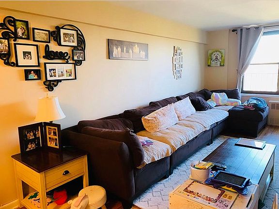 4th image of 139-15 83rd Ave #707