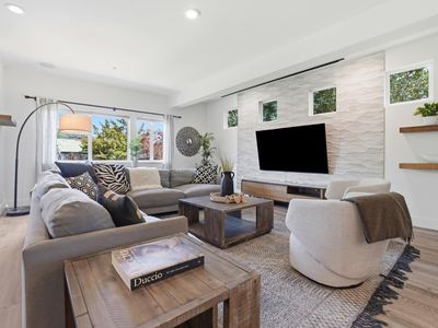 312 Corrillo Drive, San Rafael, CA, 94903