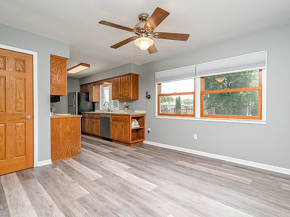 4th image of 24729 Hemphill Dr