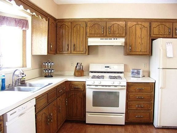 Eat In Kitchen with Easy Care Laminate Floor