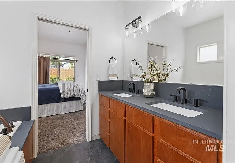 12580 W Mardia St — Photo 22