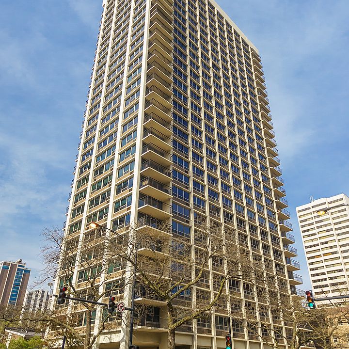 1st image of 88 W Schiller St APT 1903L