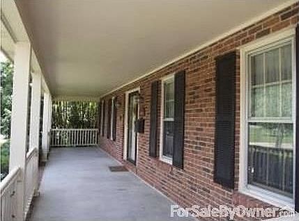 2nd image of 1907 Northwood Dr