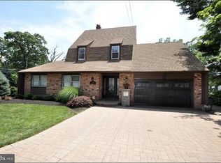 404 W Maple Ave, Merchantville, NJ 08109