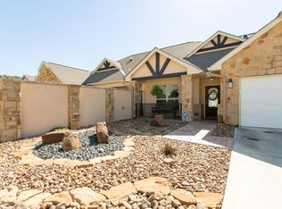 1133 Norfolk Ln, Kerrville, TX 78028