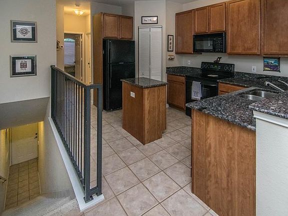 3rd image of 2152 Portofino Pl #29-0293