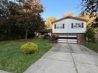 241 Grayling Dr, Akron, OH 44333