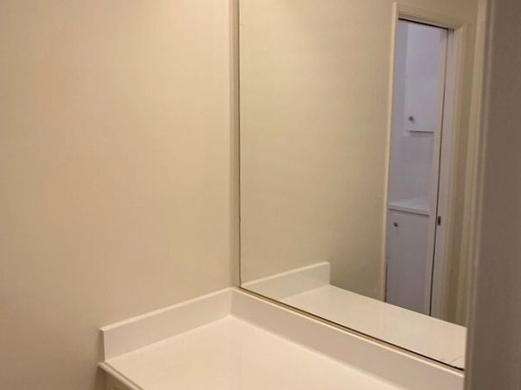 4th image of 1536 Brockton Ave #4