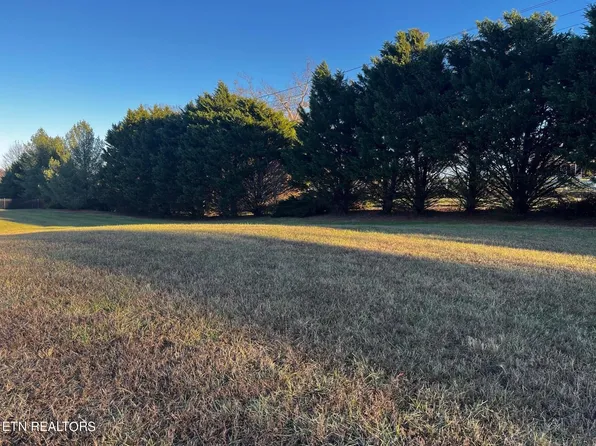 655 Stone Villa Ln, Knoxville, TN 37934