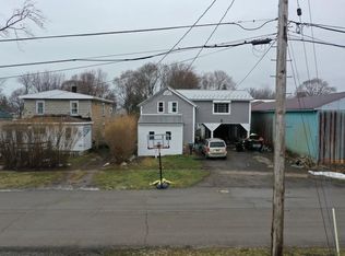 7 Elm St, Silver Creek, NY