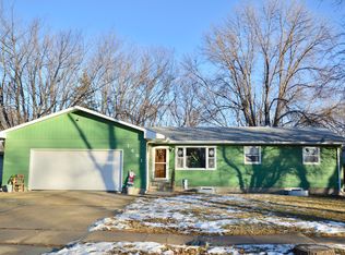 1401 S McCoy St, Aberdeen City, SD 57401