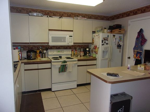 5th image of 5827 Woodlands Blvd