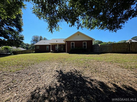 4th image of 896 Oak Lake Dr