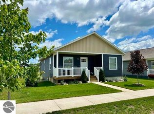 1262 Umber Dr, Traverse City, MI 49696