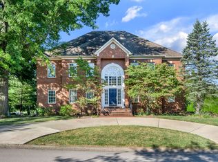 3613 Hidden Pond Rd, Lexington, KY 40502