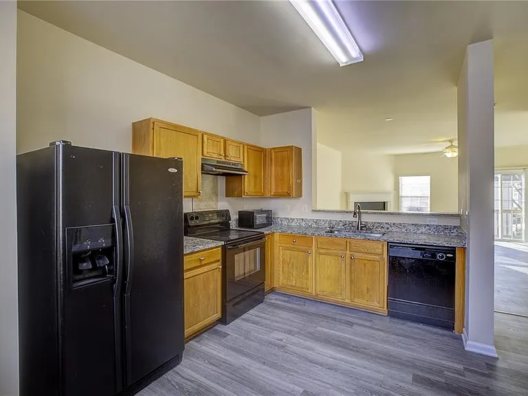 2247 Landing Ridge Dr — Photo 11