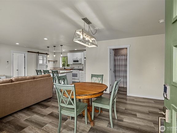 3rd image of 308 W 1st Avenue