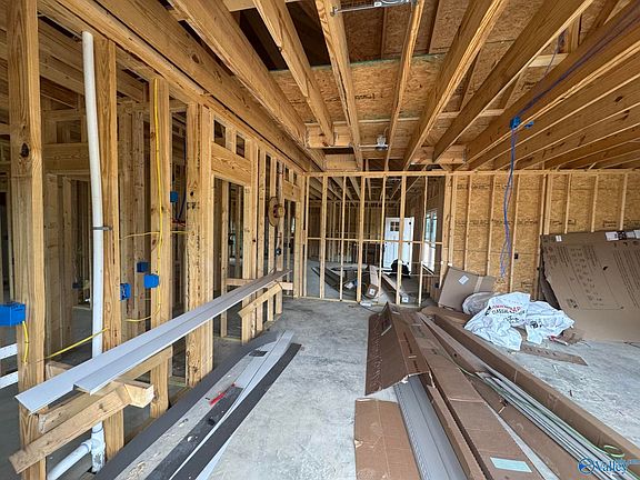 4th image of 3600 Godfrey Ave NE