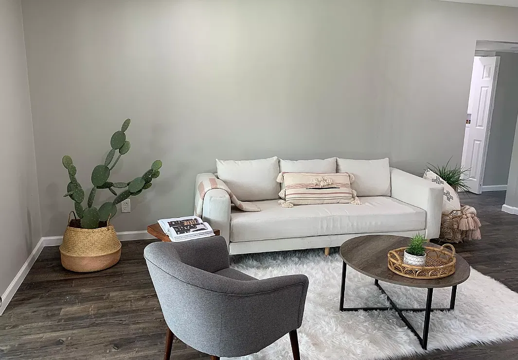 6011 Danbury Ln — Photo 2