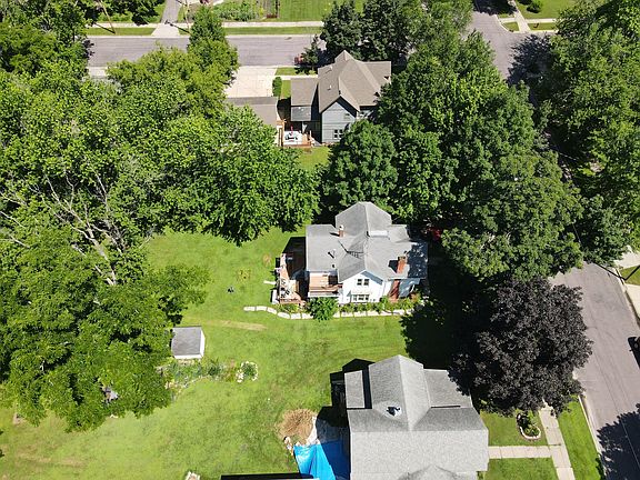 4th image of 510 S Park St