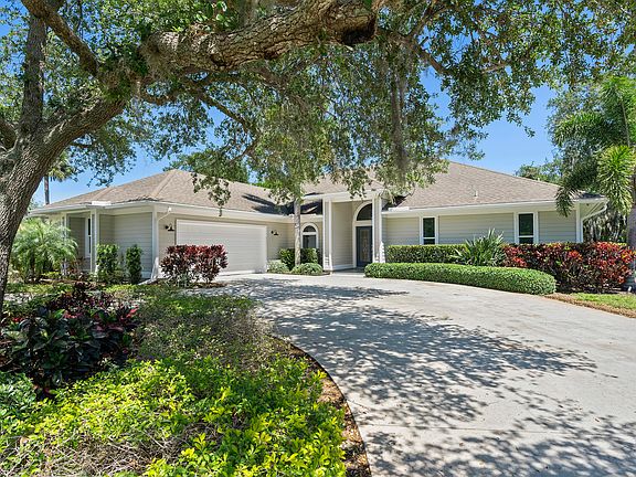 2nd image of 3660 River Woods Dr