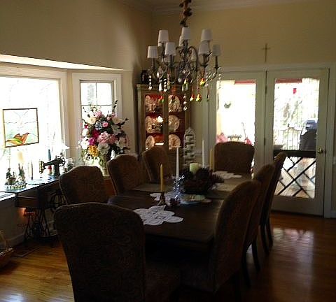 Formal dining room 